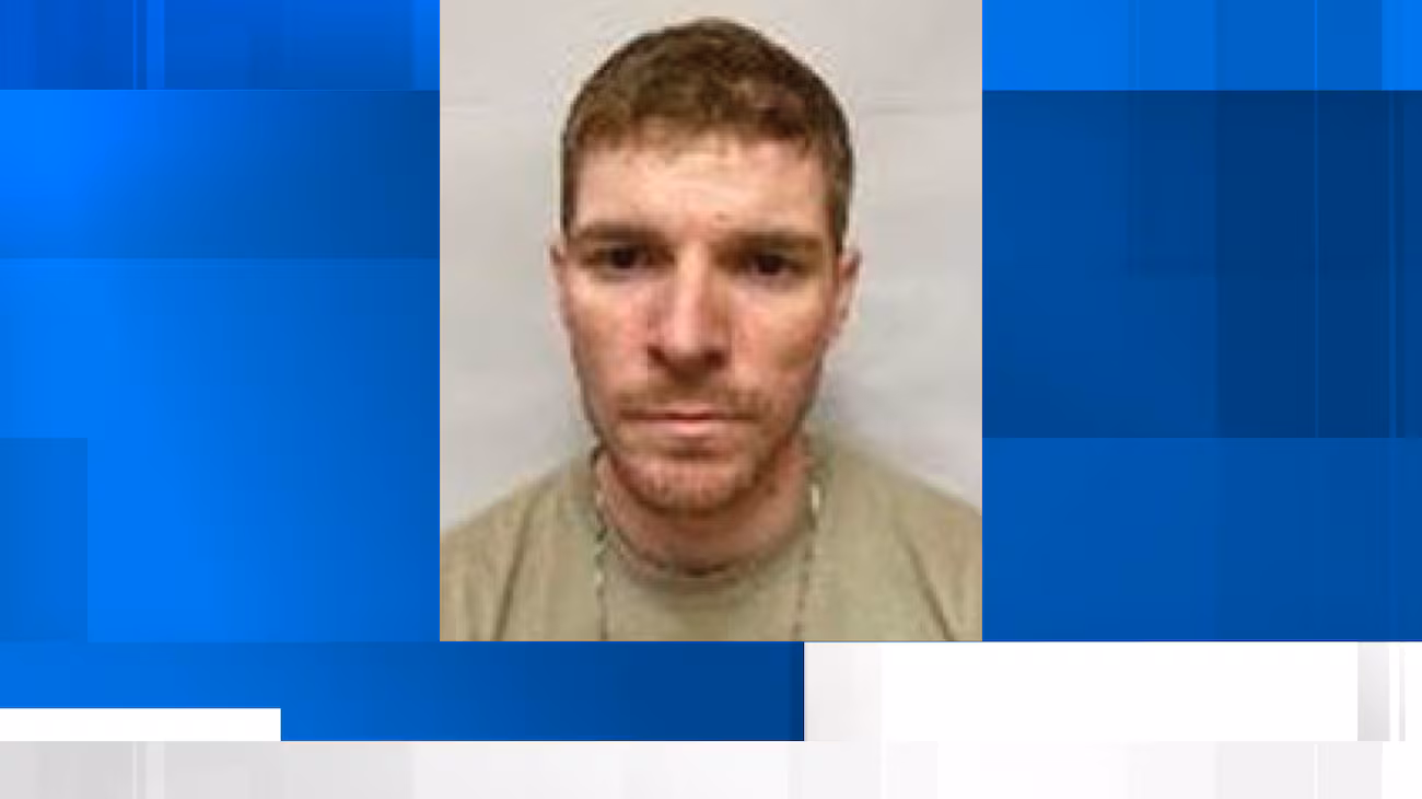 Police Searching For Unregistered Sex Offender